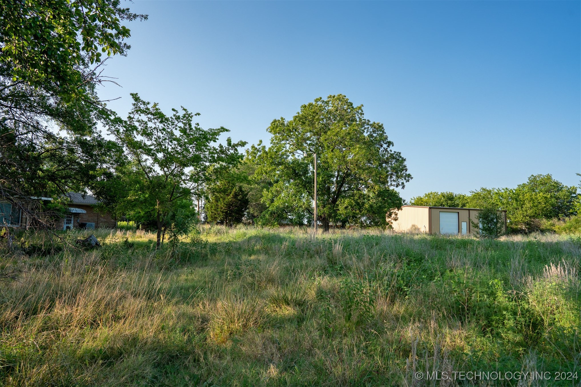 Photo 45 of 47 of 11624 E 106th Street N house