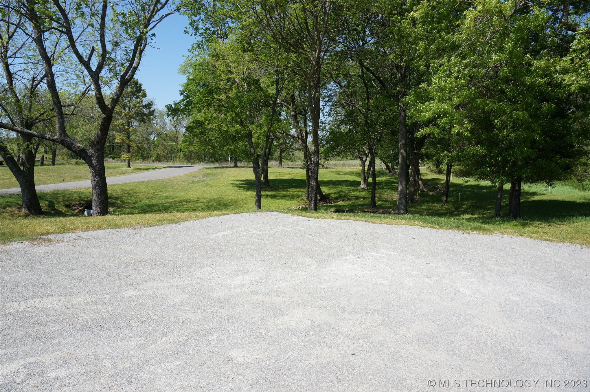 Photo 3 of 4 of 1037 Deer Creek Road land