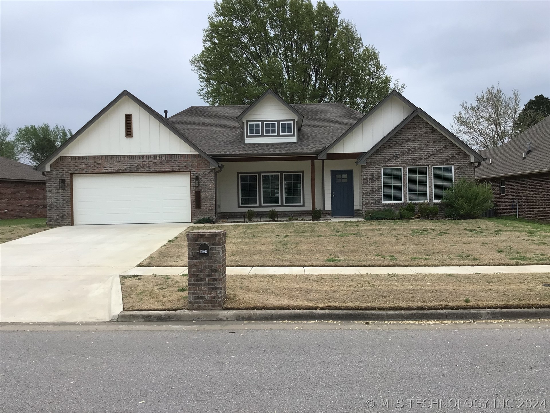 Photo 1 of 17 of 1509 S Oklahoma Street house