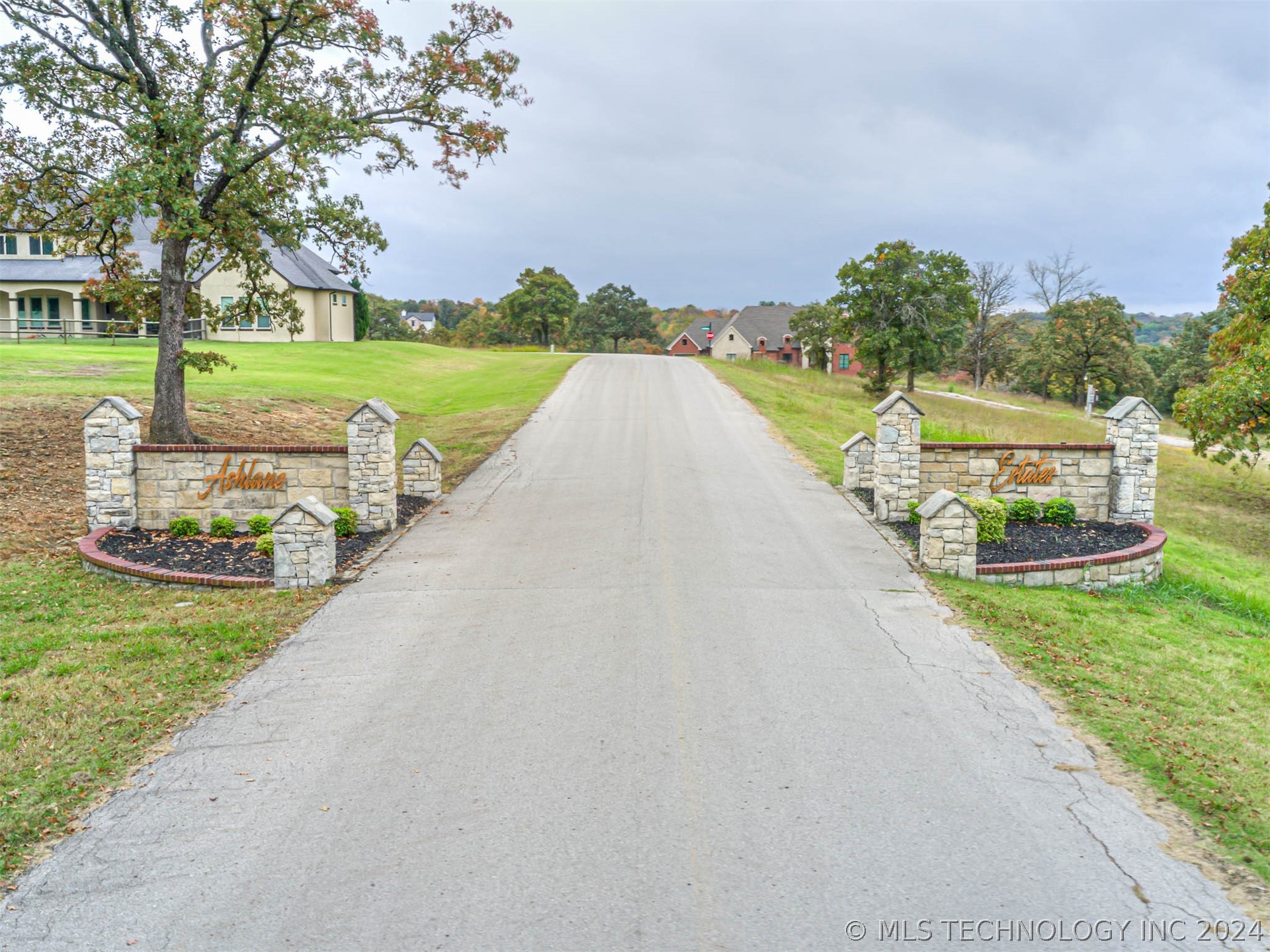 Photo 4 of 36 of 13375 Laney Road land