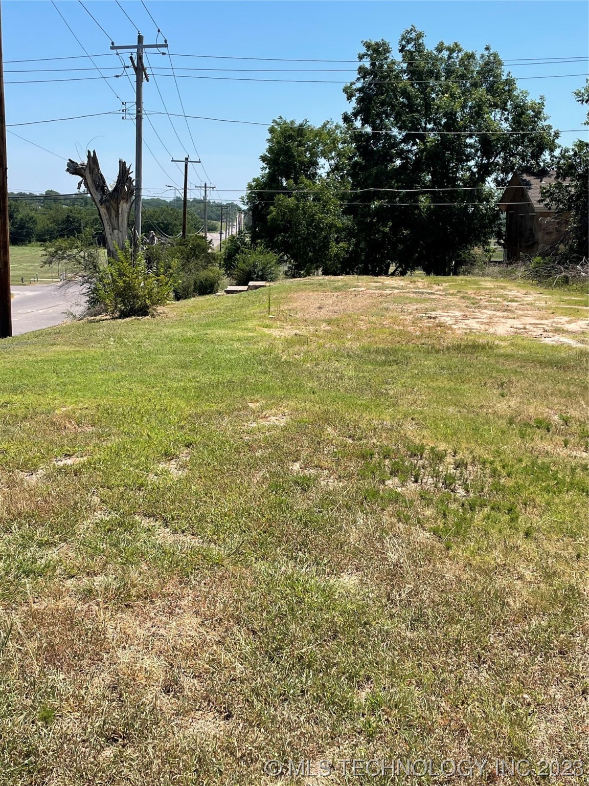 Photo 1 of 5 of 205 E Strother Avenue land