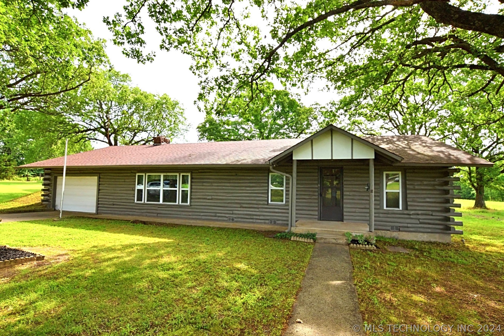 Photo 1 of 31 of 17744 S Cary Lane house