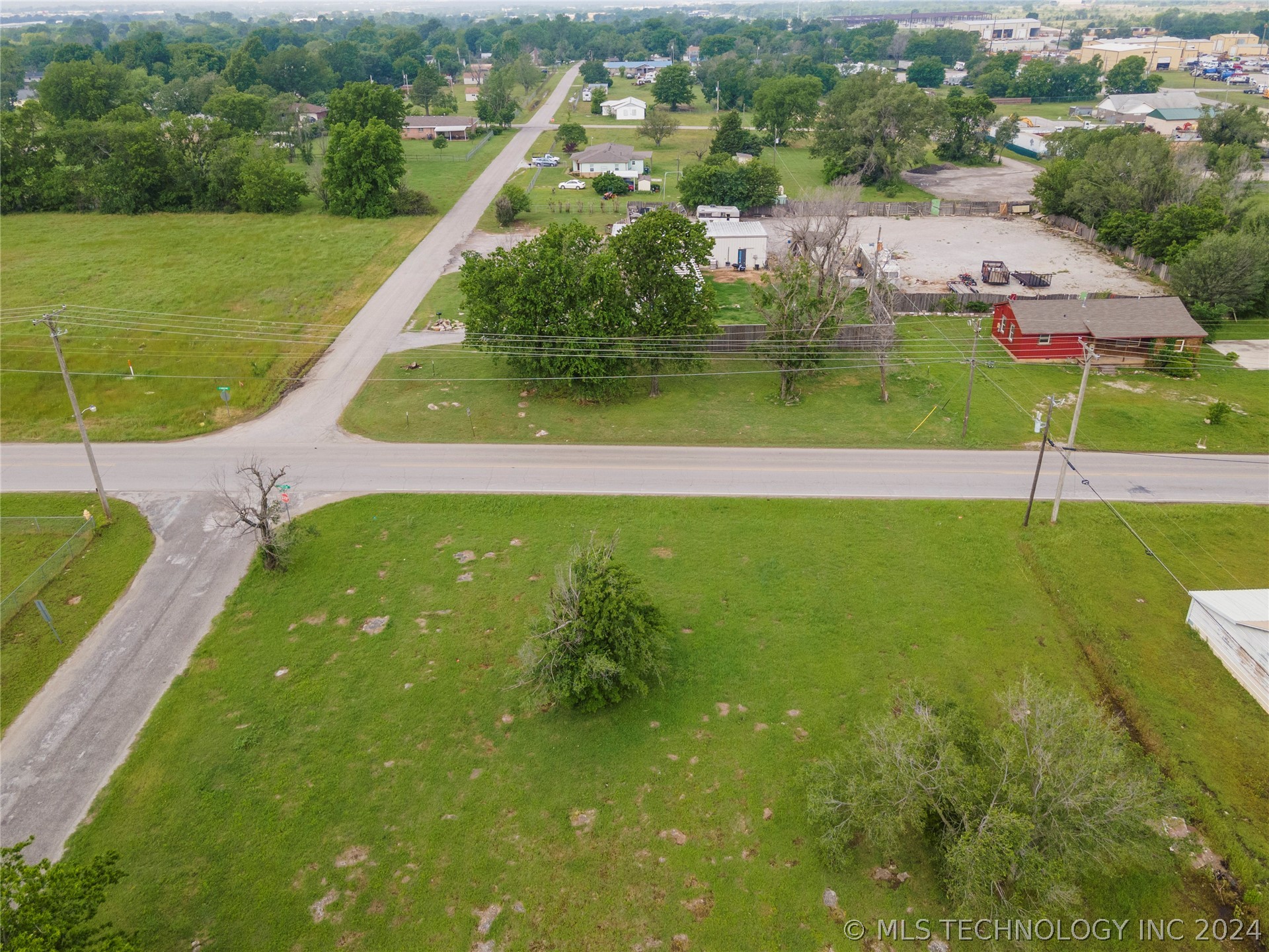 Photo 24 of 28 of E Oklahoma Street land