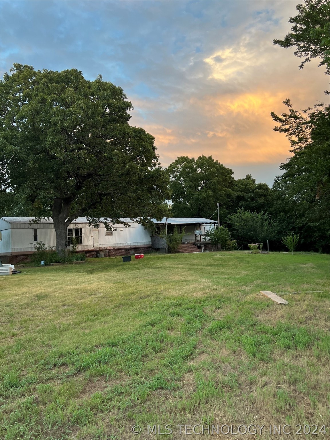 Photo 8 of 17 of 6935 W 67th Street mobile home