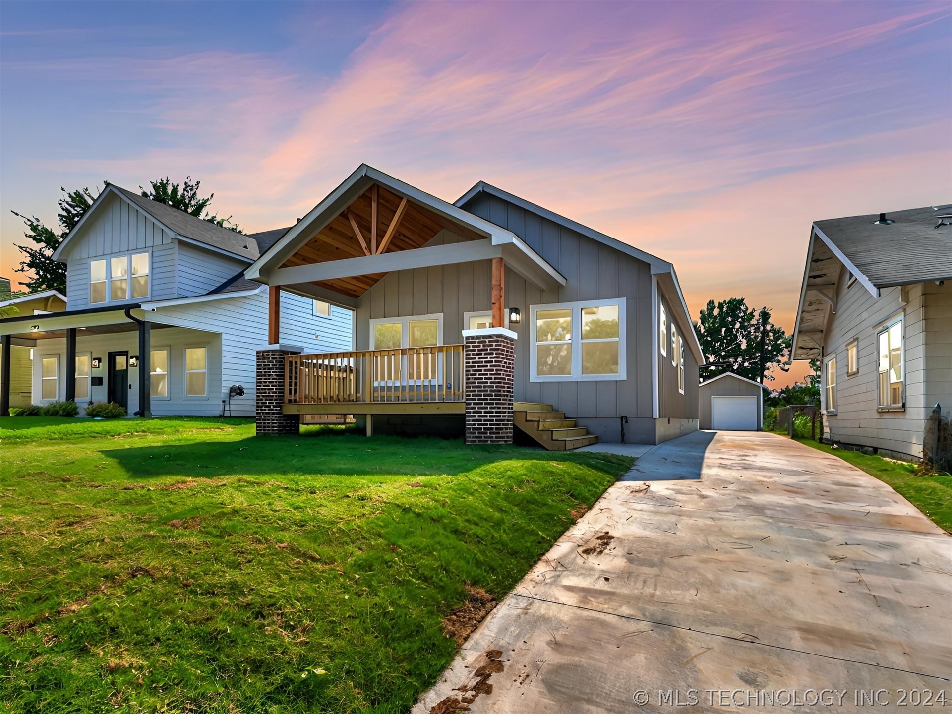 Photo 1 of 45 of 1222 N Denver Avenue house