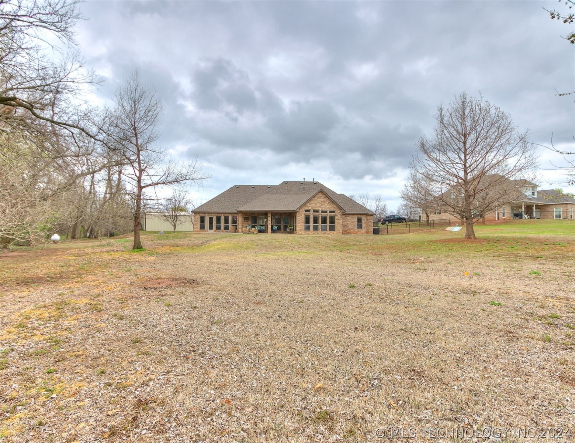 Photo 6 of 45 of 2221 County Road 1197 house