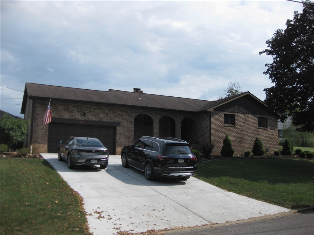 Photo 4 of 50 of 2385 Hospital Drive house