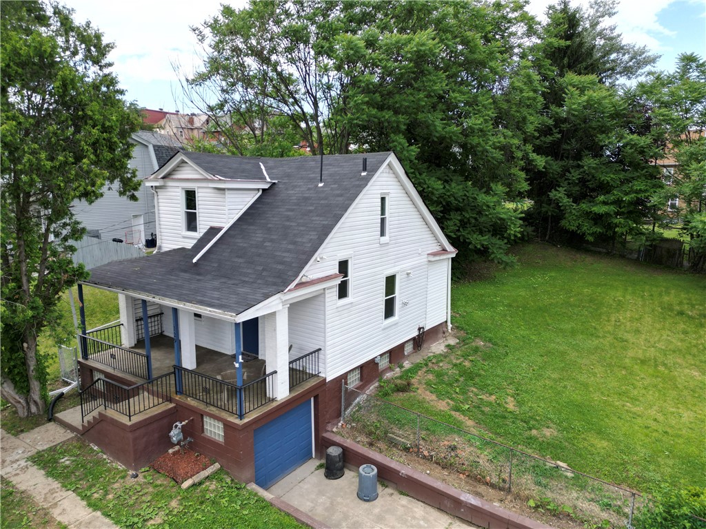 Photo 2 of 35 of 129 Calhoun Ave house