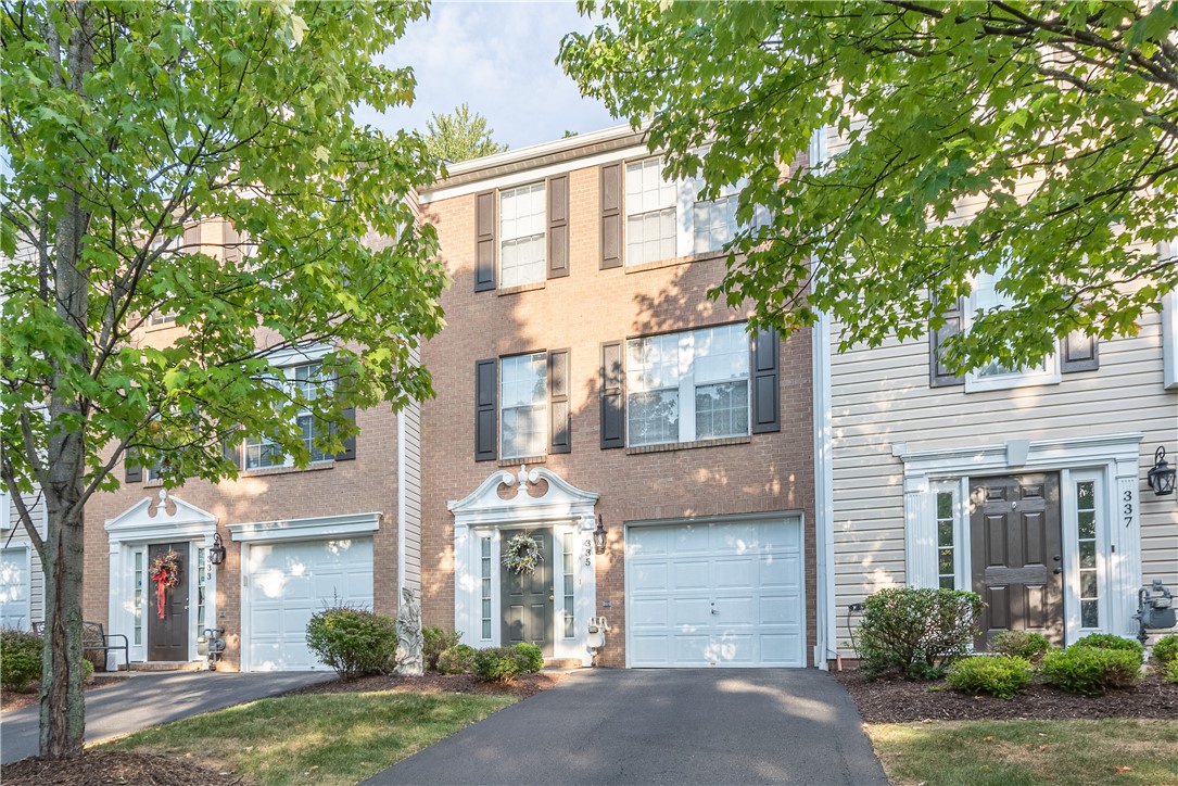 Photo 1 of 28 of 335 Murrays Lane townhome