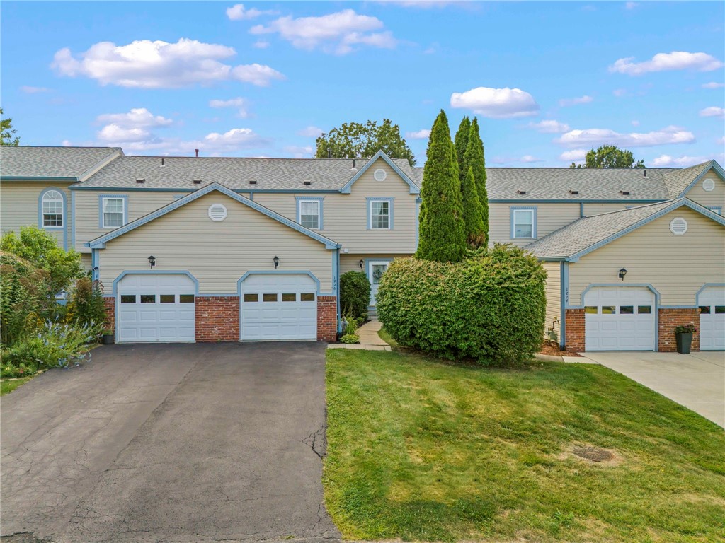 Photo 2 of 41 of 1226 Valleyview Dr townhome