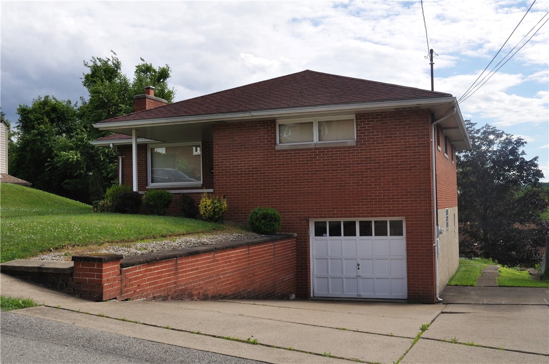 Photo 2 of 35 of 217 Wilkins Ave house