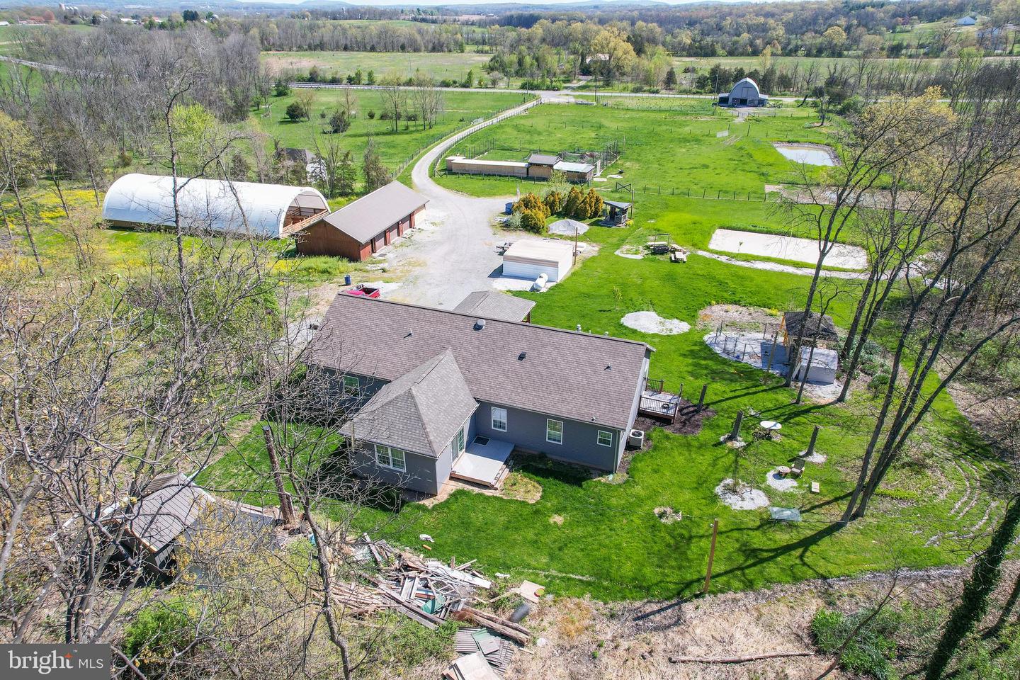 Photo 3 of 63 of 2940 Stoney Point Rd house