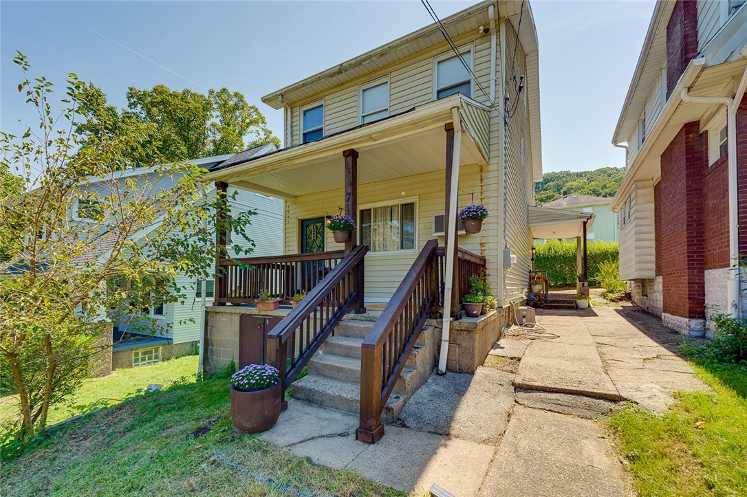 Photo 1 of 33 of 7 Greeley Avenue house