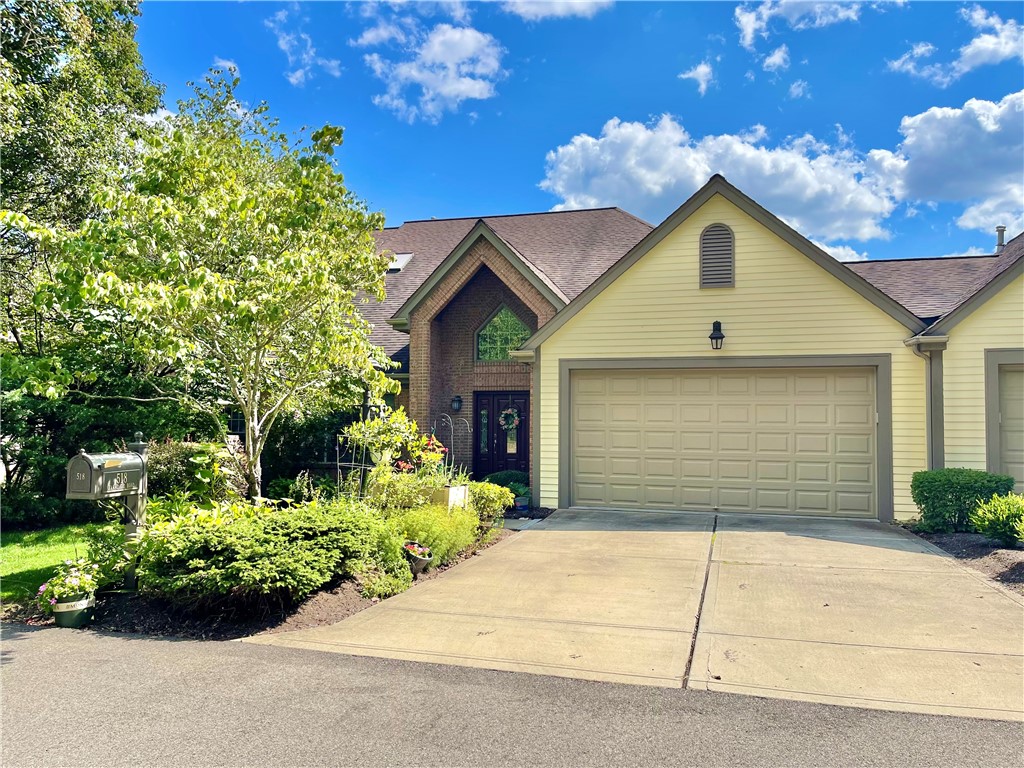 Photo 1 of 31 of 518 Farndale Rd townhome