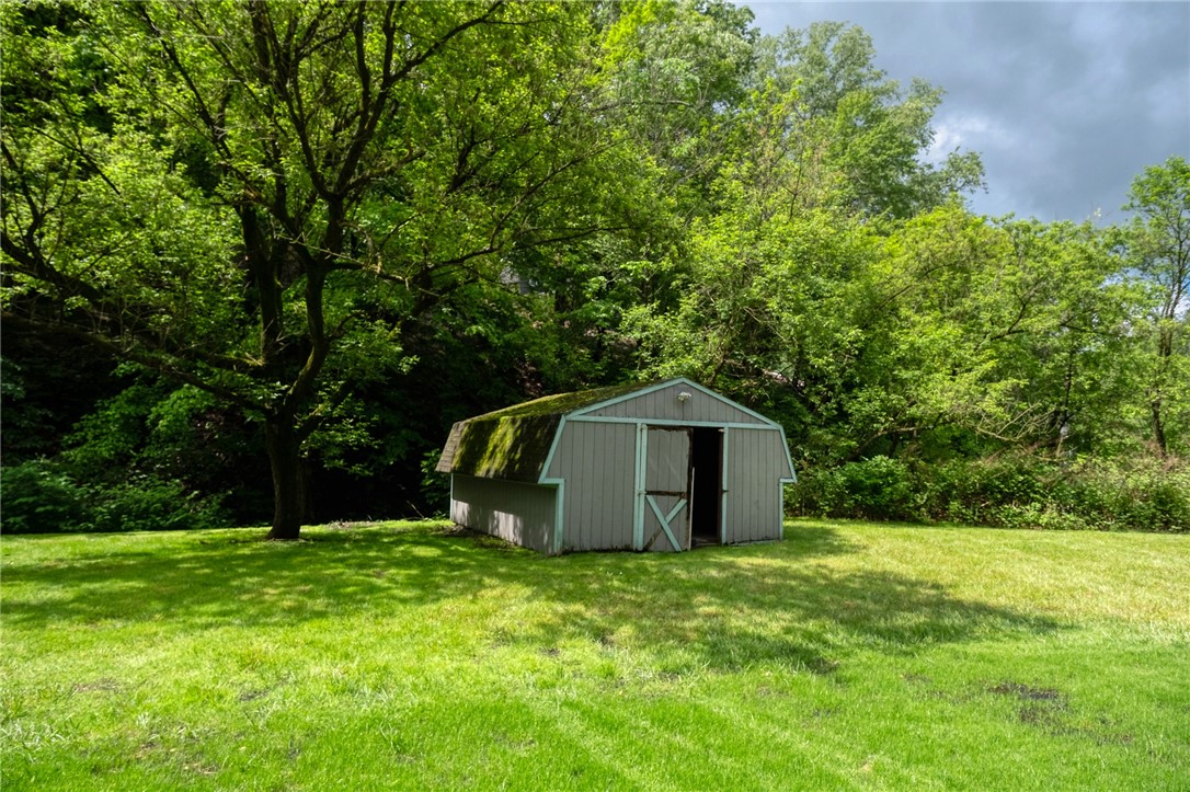 Photo 4 of 25 of 2866 Harts Run Rd house