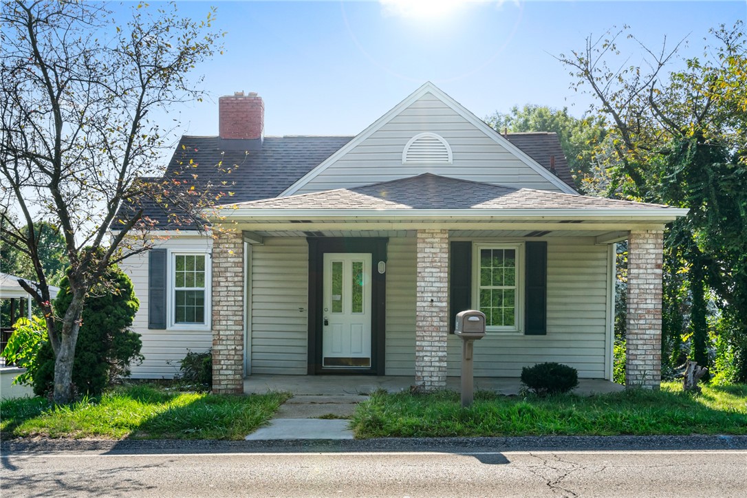 Photo 1 of 25 of 36 Coraopolis Rd house