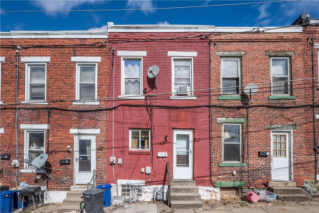 Photo 1 of 5 of 4 Davis Row house