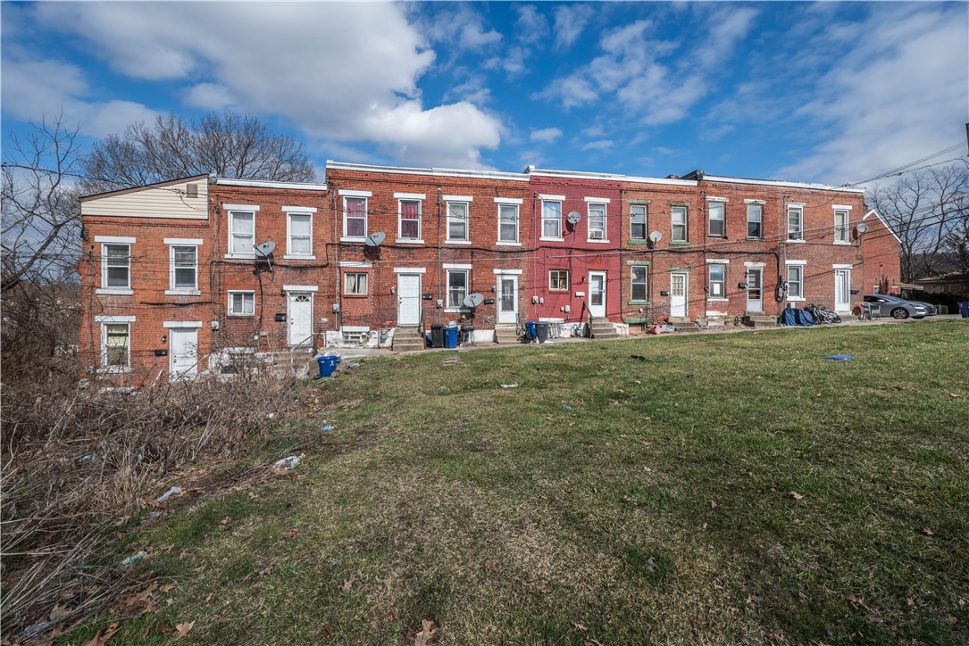 Photo 3 of 5 of 4 Davis Row house