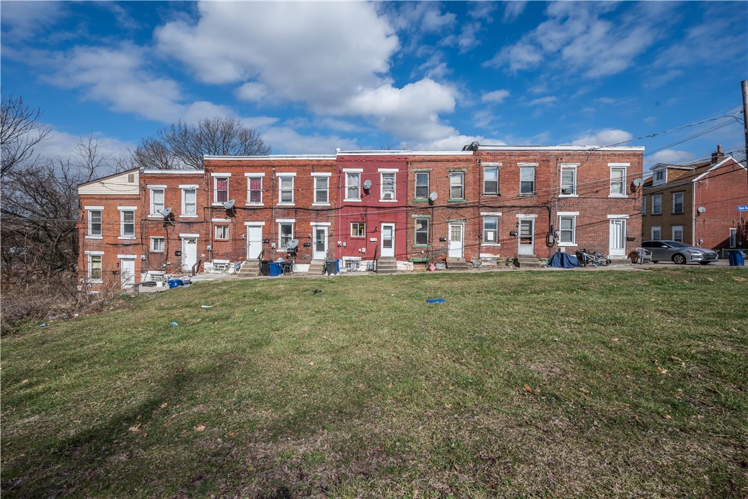 Photo 4 of 5 of 4 Davis Row house