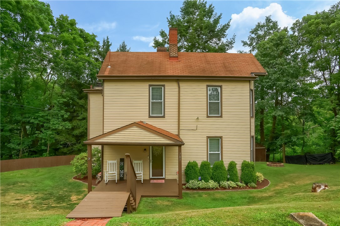 Photo 2 of 50 of 705 Glenshaw Avenue house