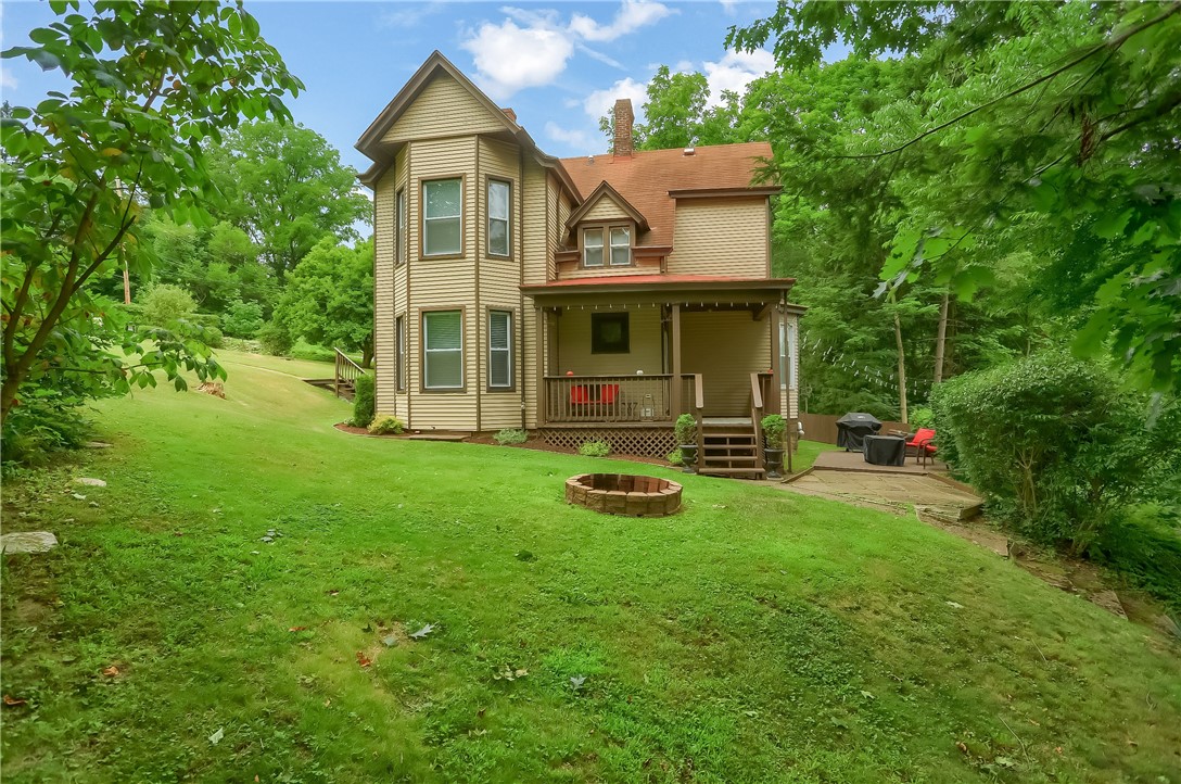 Photo 8 of 50 of 705 Glenshaw Avenue house