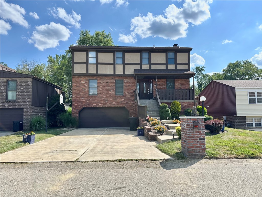 Photo 1 of 31 of 1524 Annette Avenue house