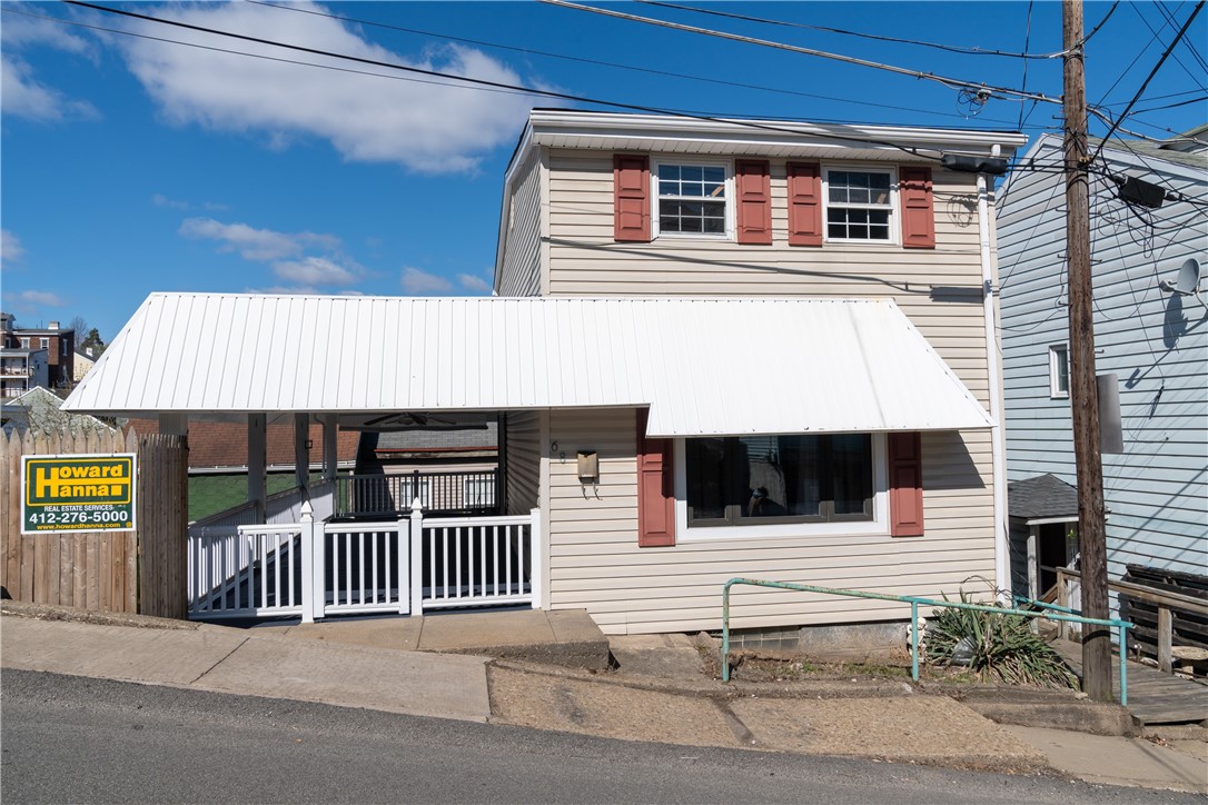 Photo 1 of 26 of 68 Barry St house