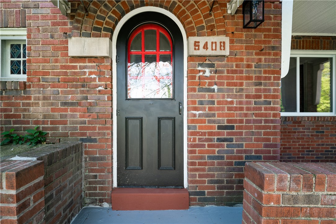 Photo 1 of 43 of 5408 Beacon St townhome