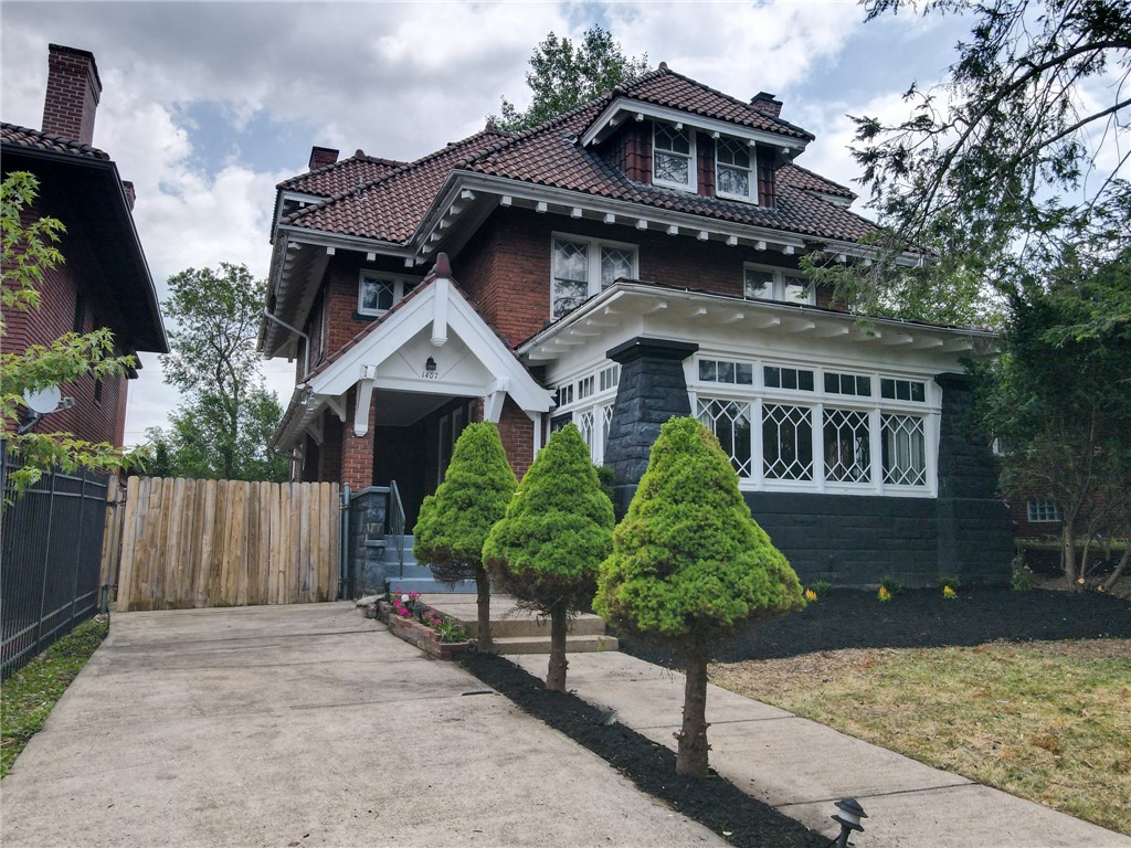 Photo 40 of 43 of 1407 Beechwood Boulevard house