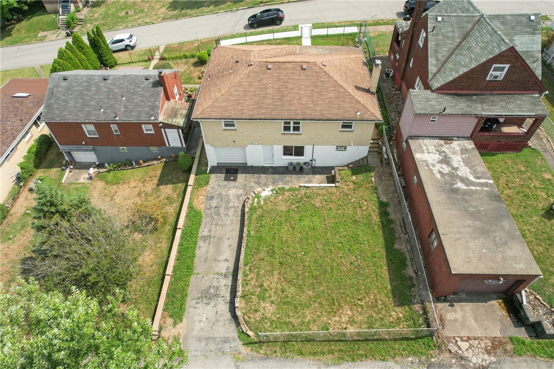 Photo 21 of 26 of 131 Arkansas Ave house