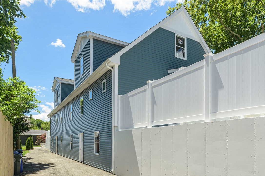 Photo 4 of 15 of 5 Coggeshall Avenue condo