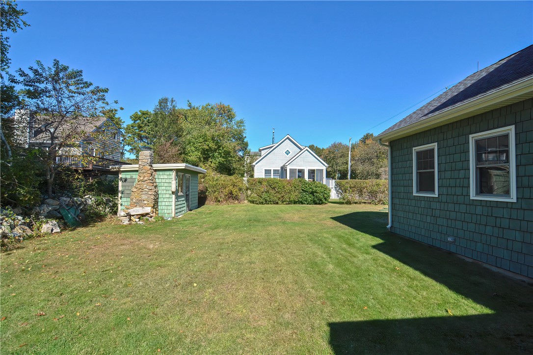 Photo 22 of 44 of 130 Pequot Drive house