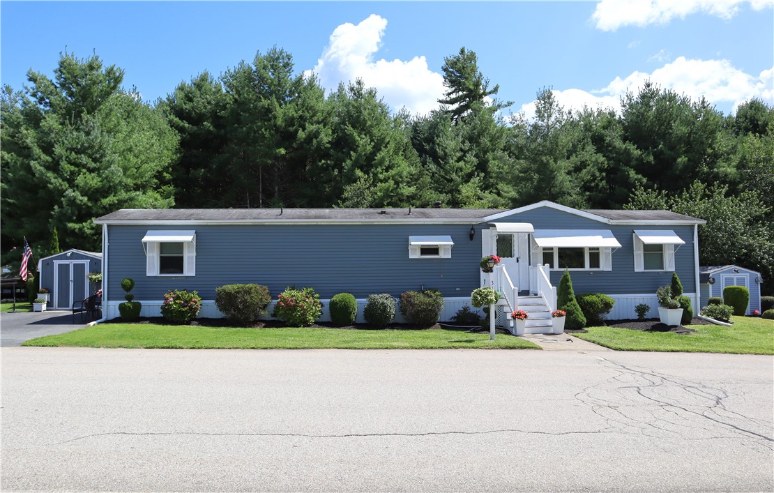 Photo 1 of 25 of 31 Sherwood Valley Lane mobile home