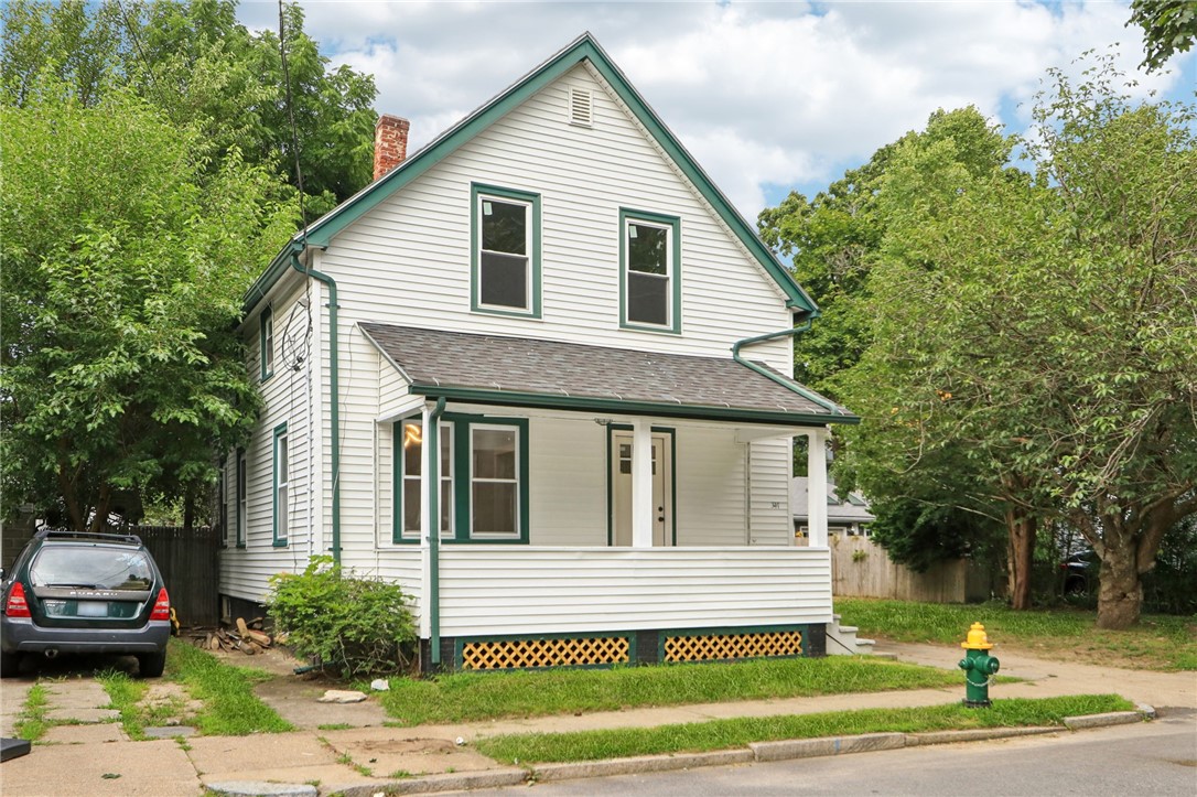 Photo 3 of 41 of 347 Northup Street house