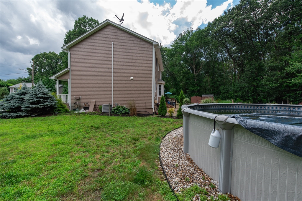 Photo 5 of 32 of 15 Stonebridge Ct house