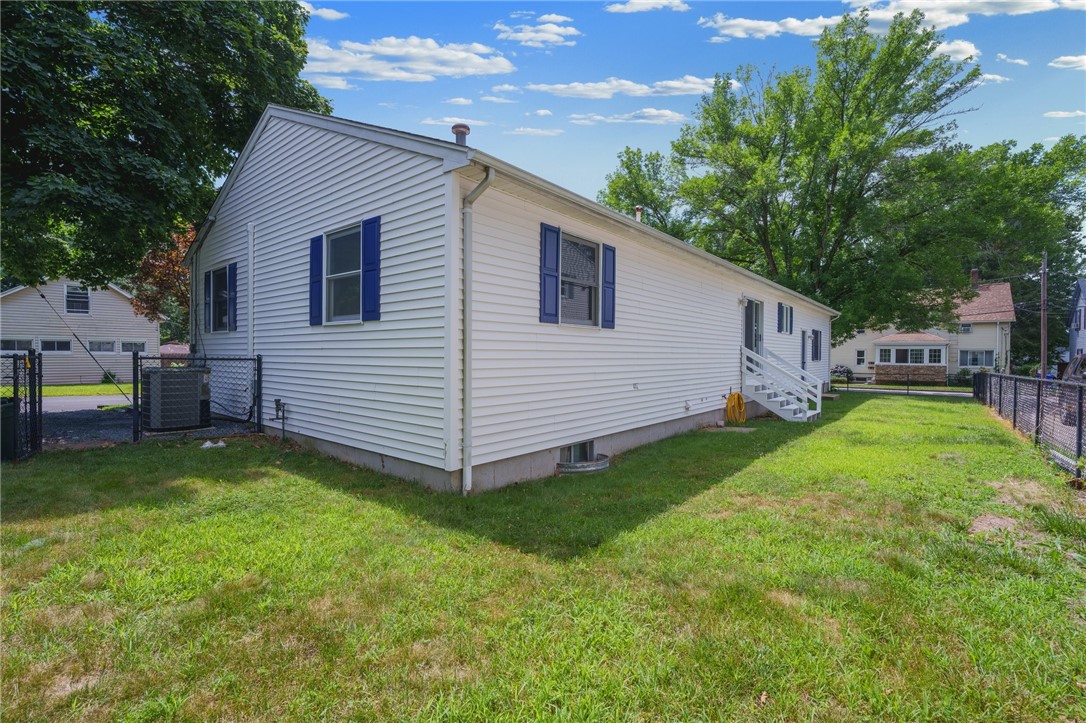 Photo 11 of 46 of 10 Bicknell Avenue house