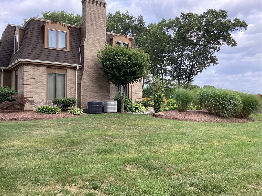 Photo 3 of 48 of 30 Beechnut Drive house