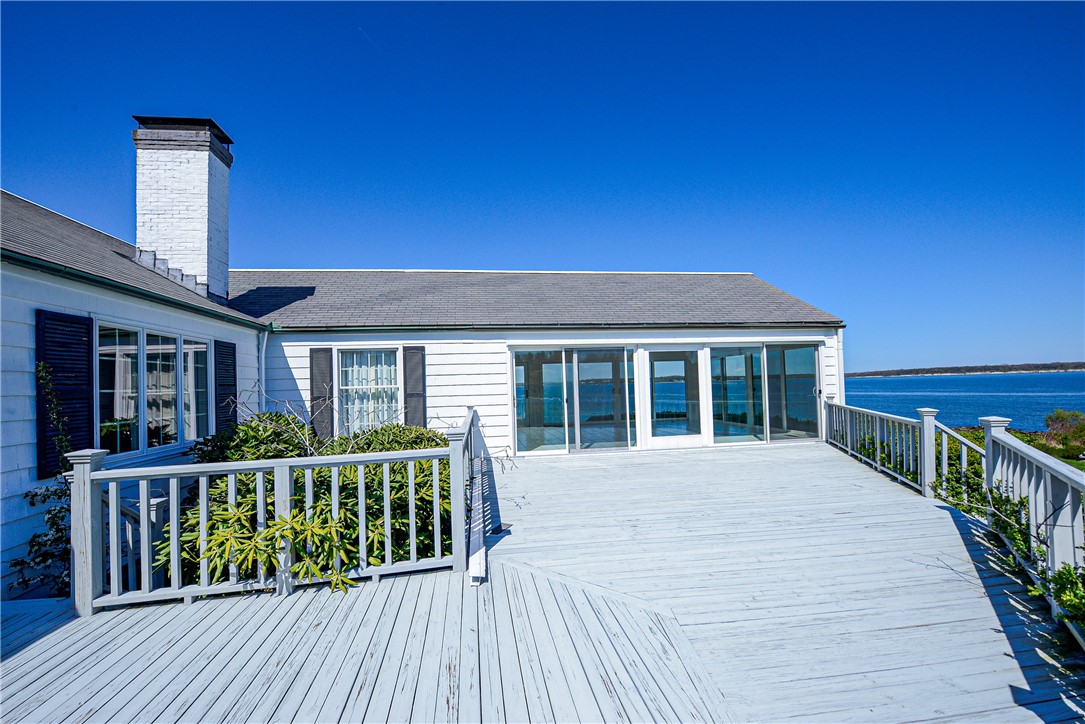 Photo 11 of 27 of 90 North Cliff Drive house