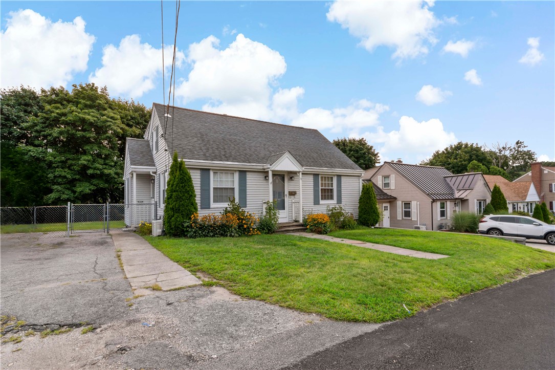 Photo 1 of 27 of 15 Brae Street house