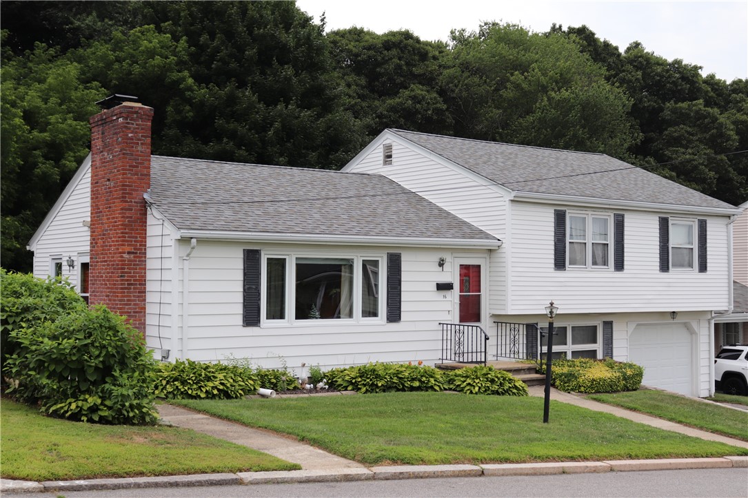 Photo 2 of 45 of 16 Sherman Avenue house