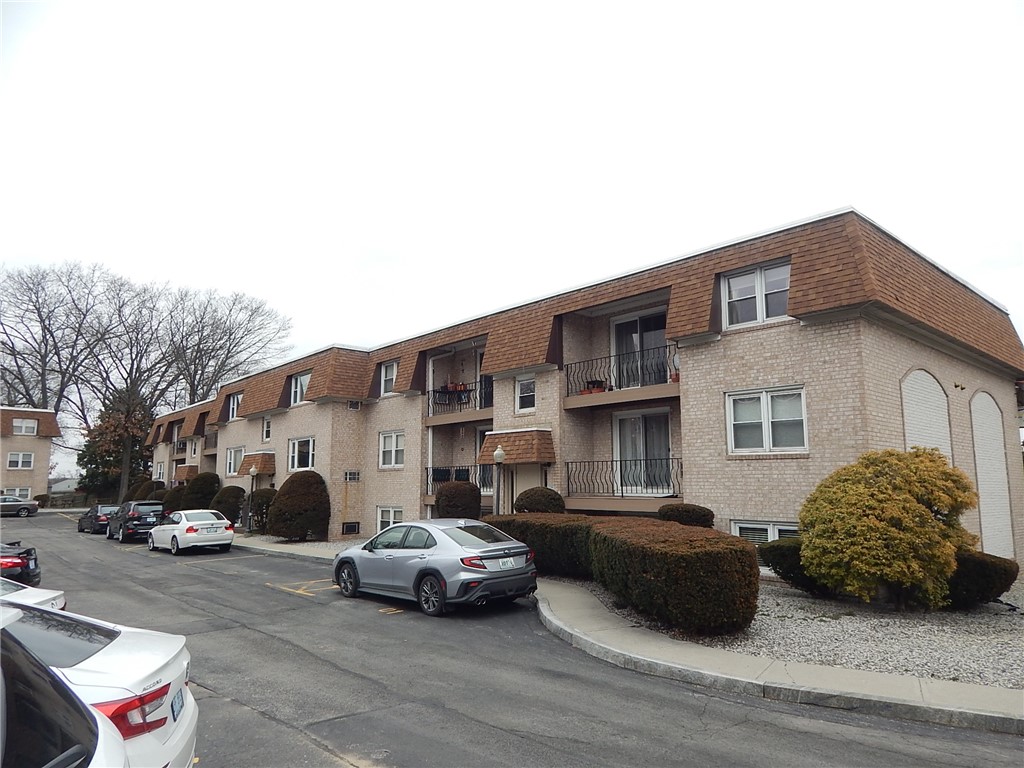 Photo 1 of 15 of 1801 Mineral Spring Avenue A1 condo