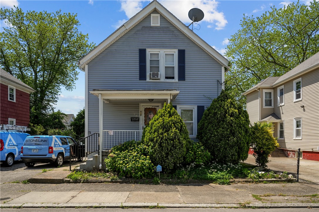 Photo 1 of 18 of 157 Chaplin Street house