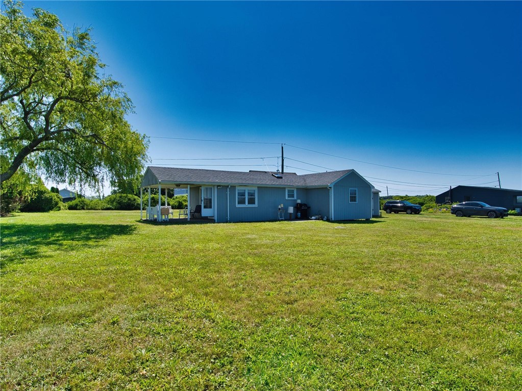 Photo 5 of 10 of 24 Pointview Drive house