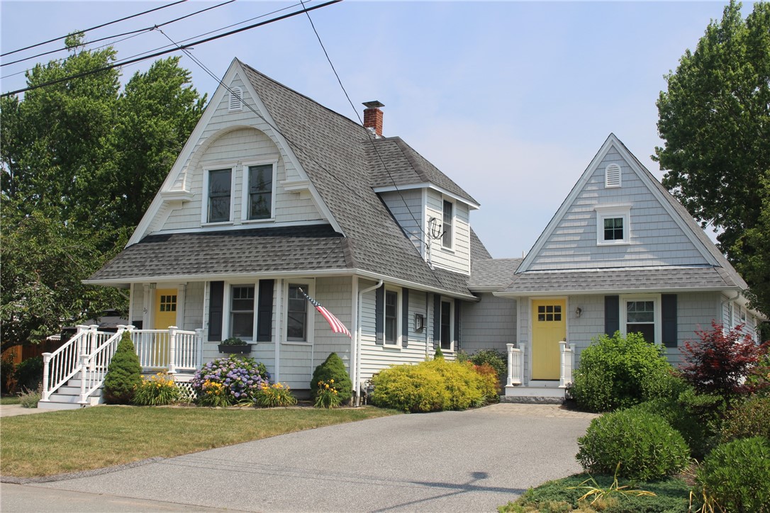 Photo 1 of 40 of 29 Chapmans Avenue house