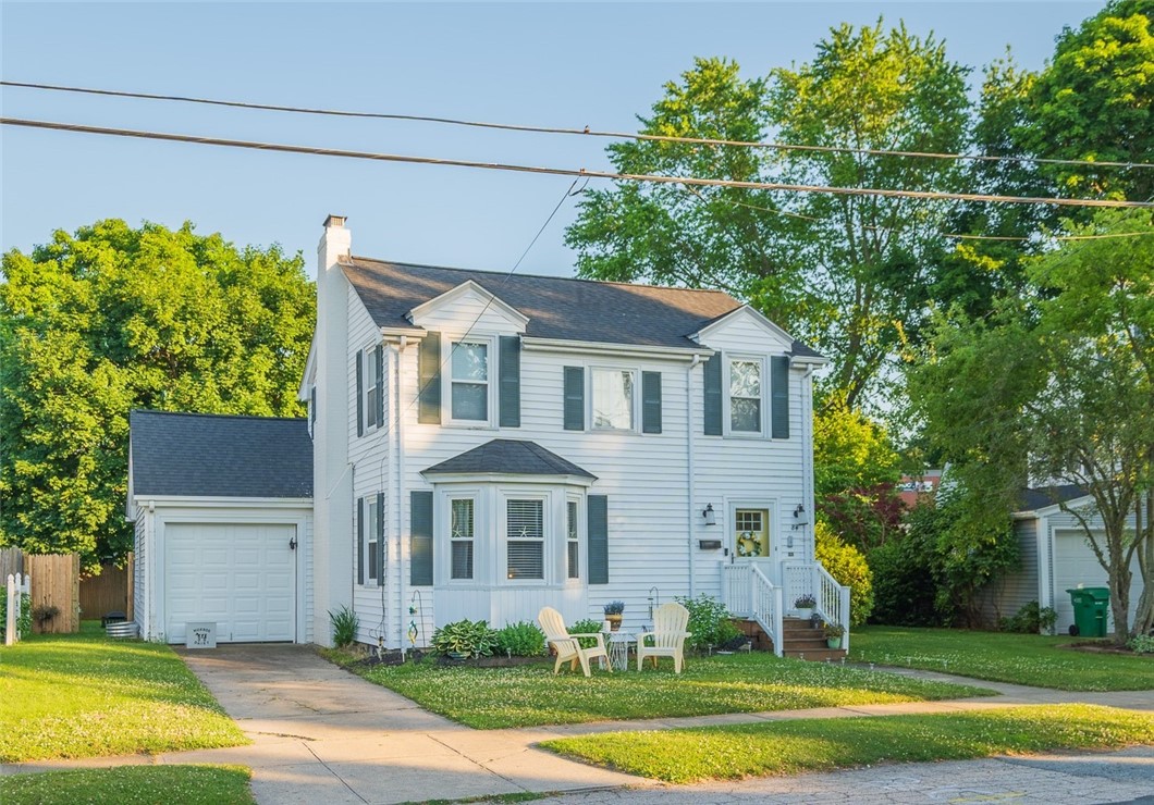 Photo 1 of 23 of 84 Longwood Avenue house