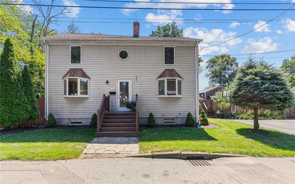 Photo 3 of 44 of 430 Beach Avenue house