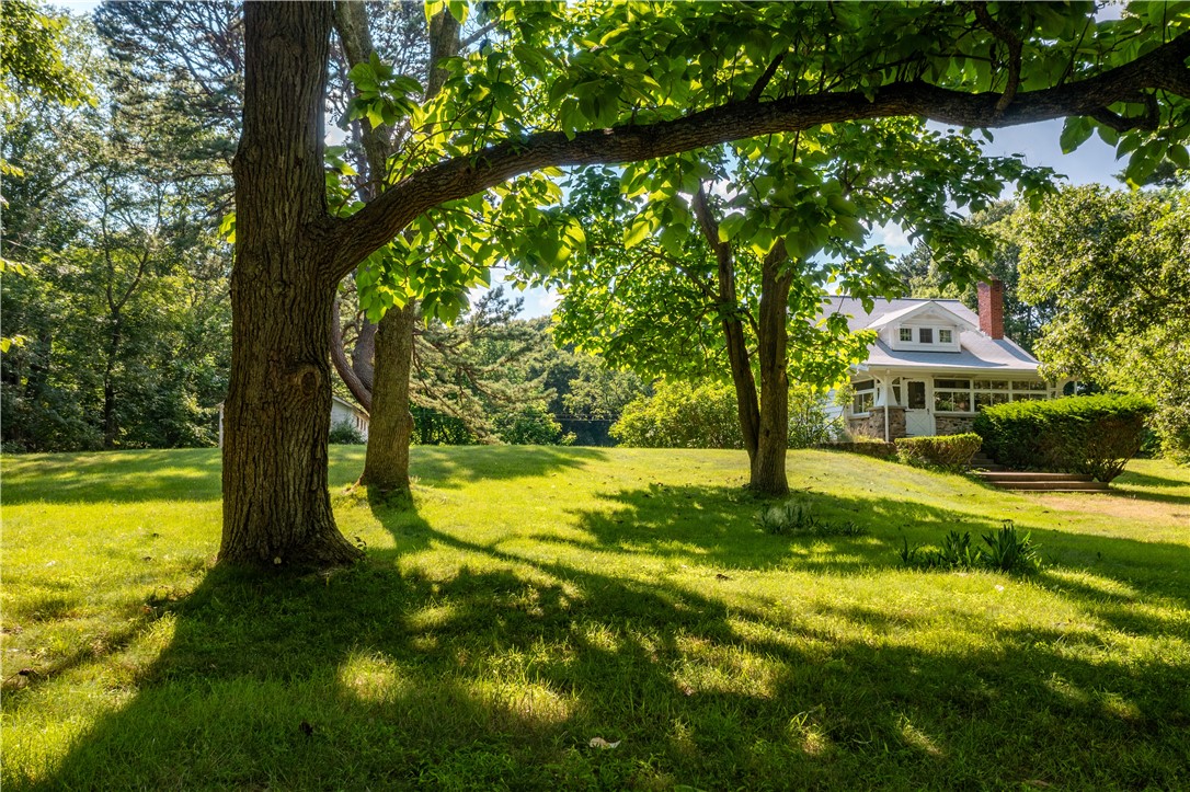 Photo 4 of 44 of 261 Hardig Road house