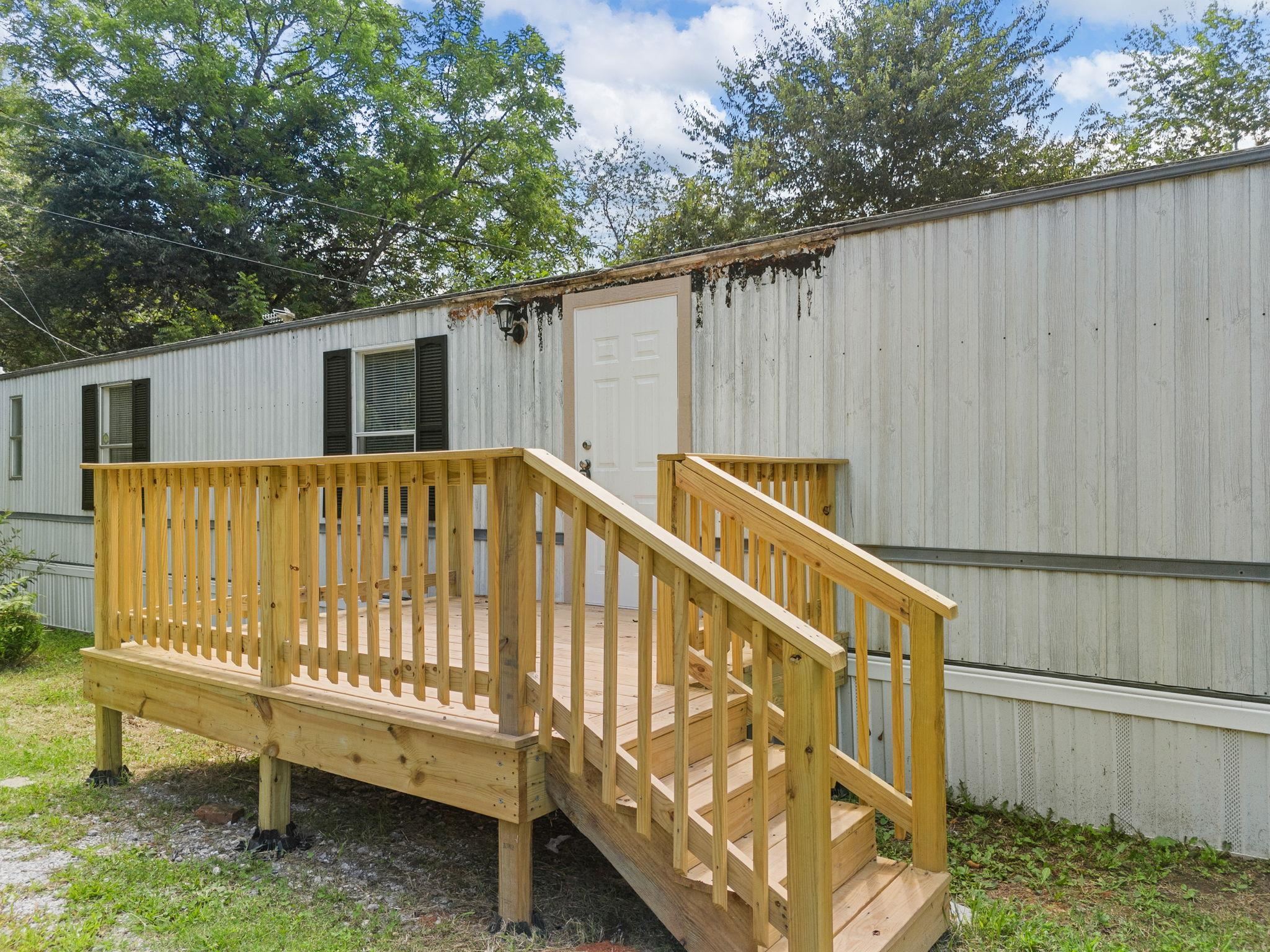 Photo 4 of 31 of 110 Old Shelby mobile home