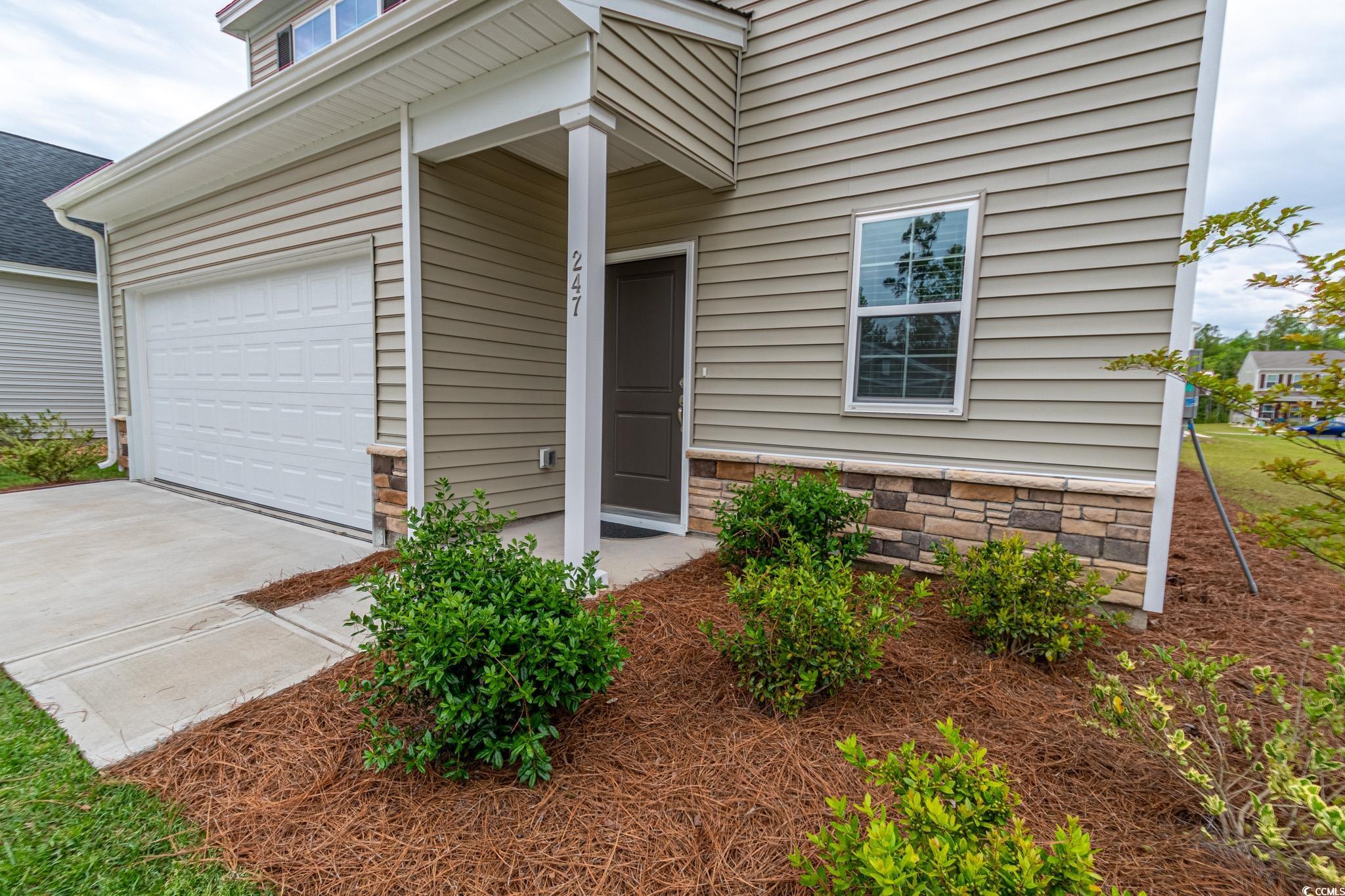 Photo 8 of 40 of 247 Averyville Dr. house