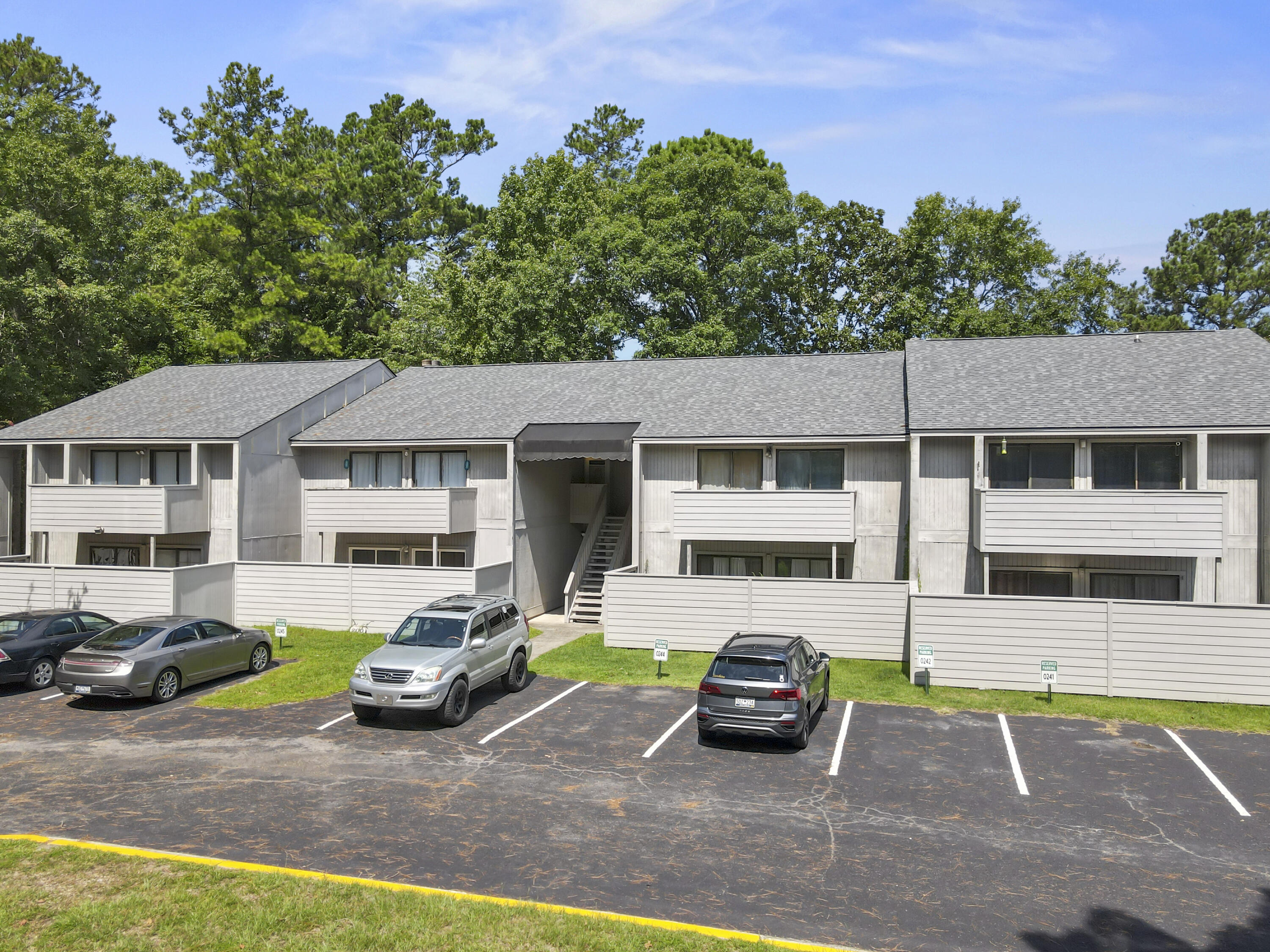 Photo 1 of 16 of 202 Waterwood Drive condo